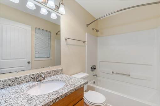Cascade Woods bathroom