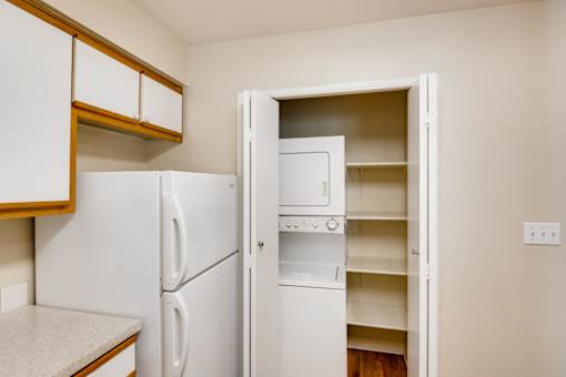 Stratford Apartments Kitchen