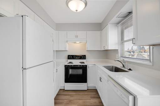 modern kitchen  Monroe Manor Apartments