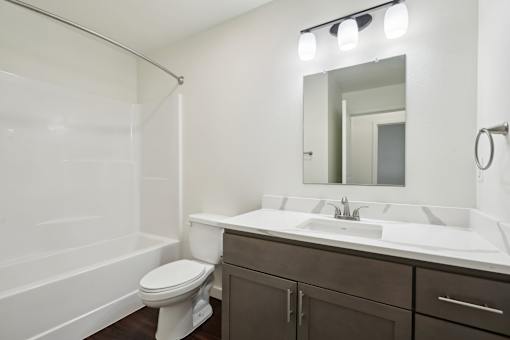 Haven Park Apartments Bathroom