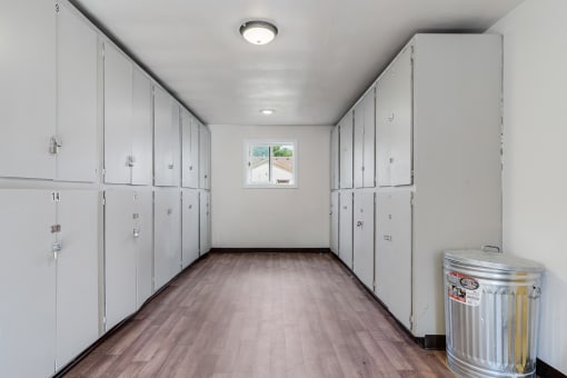 Island Park Apartments Extra Storage