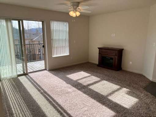 Sierra Point Apartments Living Room