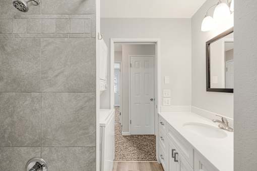 baths Monroe Manor Apartments