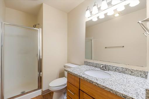 Cascade Woods bathroom