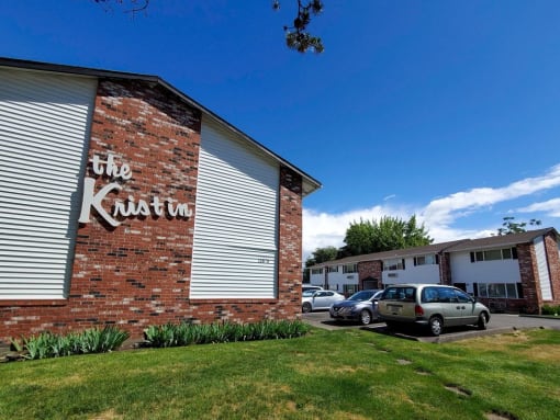 Kristin Apartments Exterior