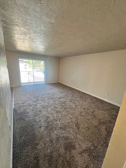 Laurel Park Apartments Living Room