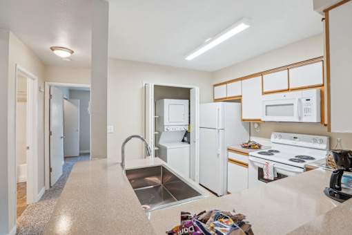 Stratford Apartments Kitchen