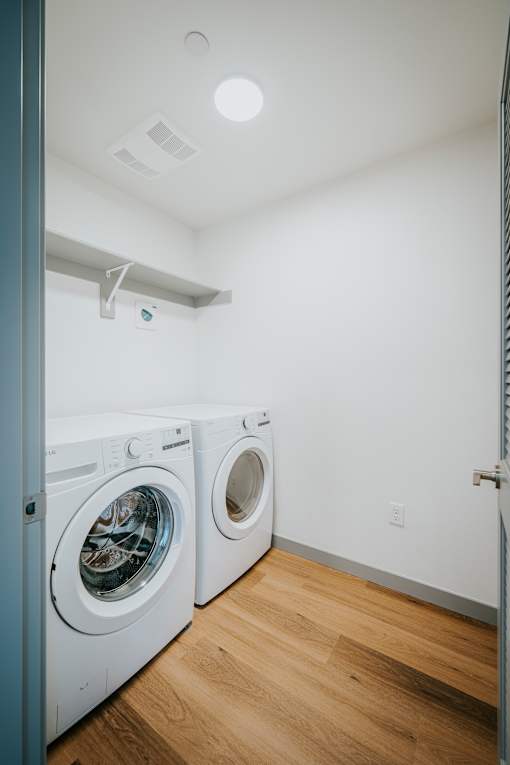 Grand Vista Apartments Laundry Room