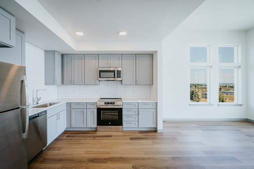 Grand Vista Apartments Kitchen