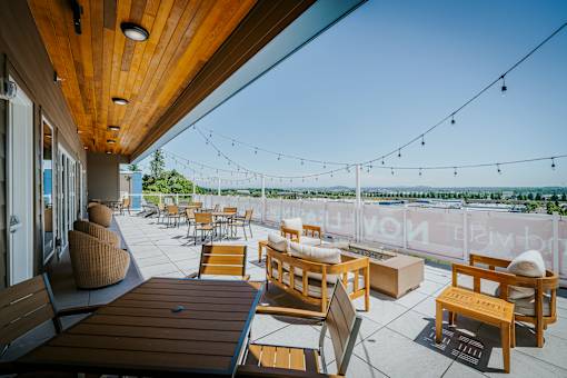Grand Vista Apartments Roof-top Lounge