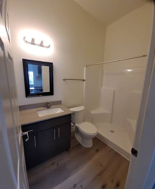 Clark Apartments Vancouver, WA Bathroom