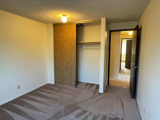 Browning Avenue Apartments Bedroom