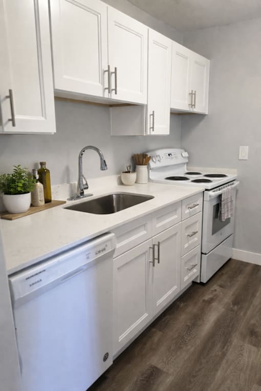 Camille Court Apartments Kitchen Milwaukie, OR