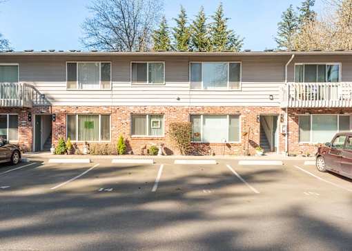 Churchhill Gardens Apartments Building Exterior