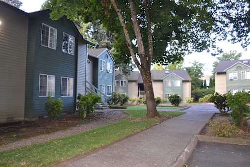 London Pointe Apartments Exterior Building- Tualatin, Oregon