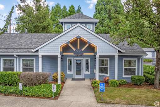 Leasing office at Hampton Park