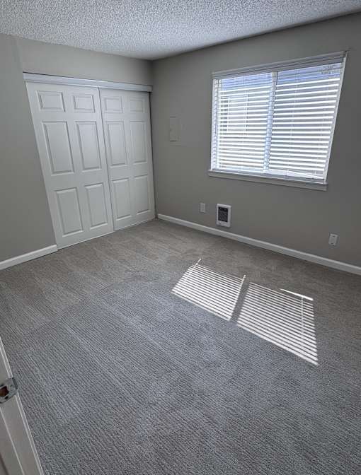 Somerset West Apartments - Portland, Oregon