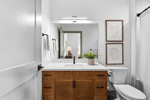 Pearson Lofts Bathroom