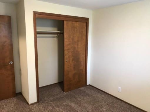 Janet Court Apartments Closet