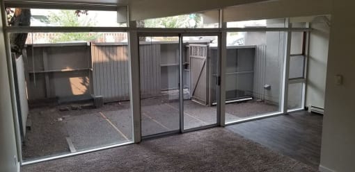 Kalani Apartments Patio