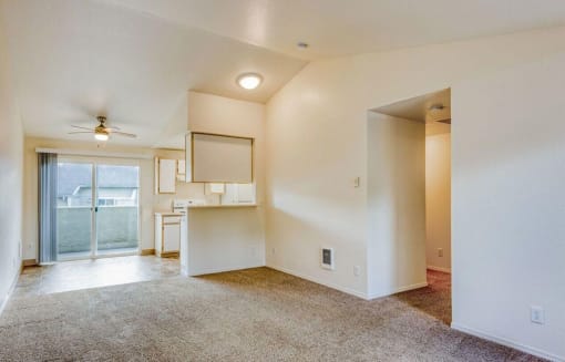 Willamette Falls Court Apartments Livingroom