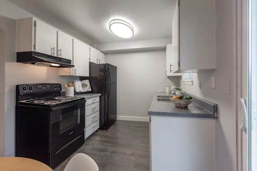 Somerset West Apartments - Portland, Oregon