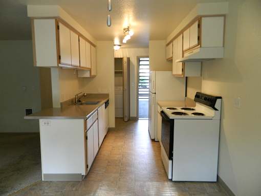 Springwater Trail Apartments Kitchen