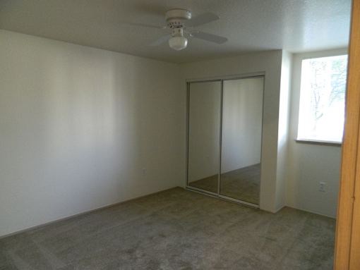 Springwater Trail Apartments Bedroom