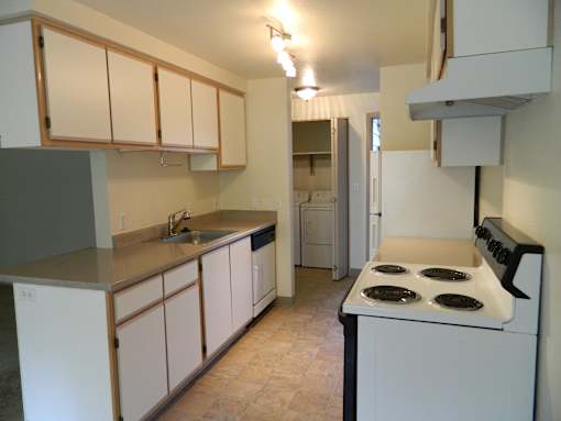 Springwater Trail Apartments Kitchen