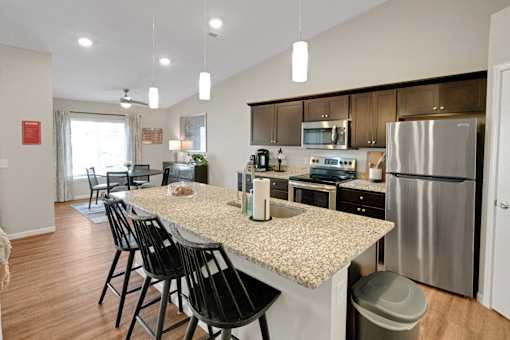 Omaha Wenninghoff Road Nebraska Apartment Rentals Redwood Living Redwood Omaha Wenninghoff Road Willowood Kitchen