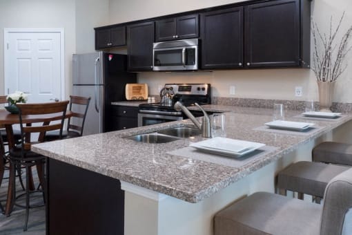 Altoona IA Apartment Rentals Redwood Altoona Kitchen