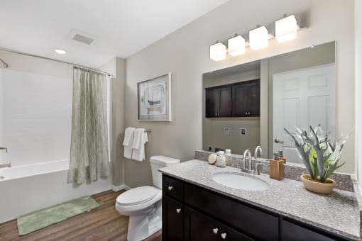 Blacklick OH Apartment Rentals Redwood Blacklick Bathroom