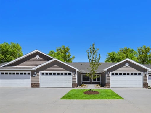 Brunswick Hills Ohio Apartment Rentals Redwood Living Redwood Brunswick Hills Exterior