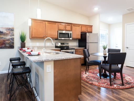 Dayton OH Apartment Rentals Redwood Centerville Kitchen