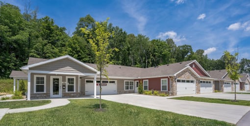 Chesterfield Michigan Apartment Rentals Redwood Living Redwood Chesterfield Neighborhood