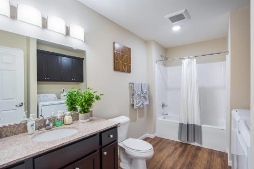 Copley Ohio Apartment Rentals Redwood Copley Heritage Woods Drive Bathroom