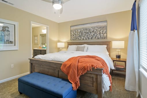 Fort Wayne Indiana apartment rentals Redwood Fort Wayne Diebold Road Main Bedroom Suite
