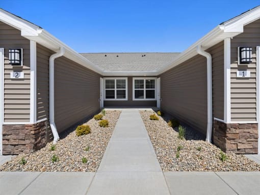 Groveport Ohio Apartment Rentals Redwood Living Redwood Groveport Private Entrance