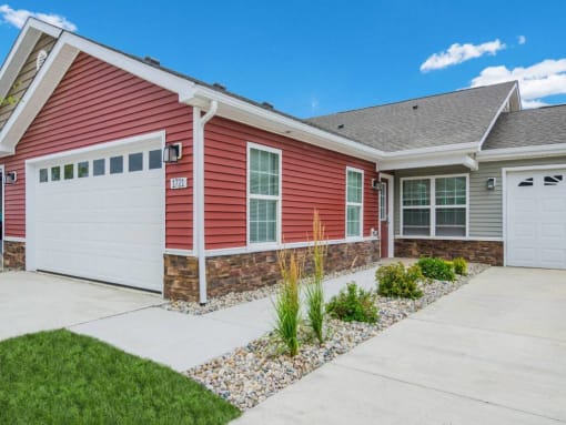 Holland Michigan Apartment Rentals Redwood Living Redwood Holland Private Entrance