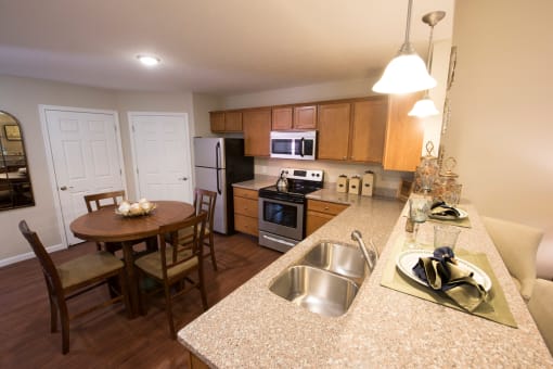 Lake Orion Michigan Apartment Rentals Redwood Lake Orion Kitchen with Granite and Stainless