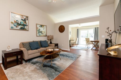 Macedonia OH Apartment Rentals Redwood Macedonia Living Room and Den