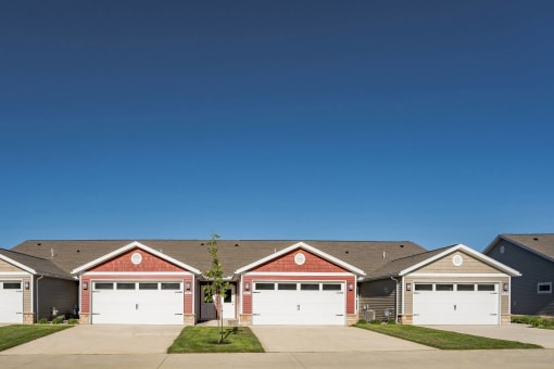 Oswego Illinois Apartment Rentals Redwood Living Redwood Oswego Exterior
