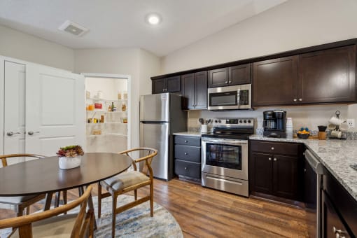 Galloway Ohio Apartment Rentals Redwood Living Redwood Galloway Kitchen to Den