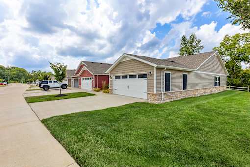 Miami Township Ohio Apartment Rentals Redwood Living Redwood Miami Township SR 28 Exterior