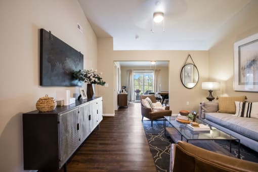 Perrysburg OH Apartment Rentals Redwood Perrysburg Fort Meigs Road Living Room