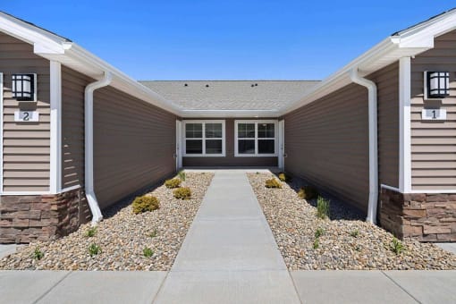 Portage Michigan Apartment Rentals Redwood Living Redwood Portage Private Entrance
