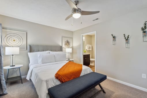 Sandusky Ohio Apartment Rentals Redwood Living Redwood Sandusky Main Bedroom
