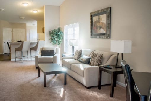 Wadsworth OH Apartment Rentals Redwood Brookridge Living Room To Kitchen