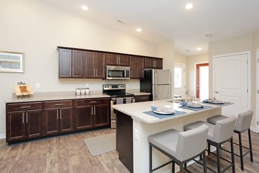 Waukee IA Apartment Rentals Redwood Waukee Douglas Parkway  Kitchen