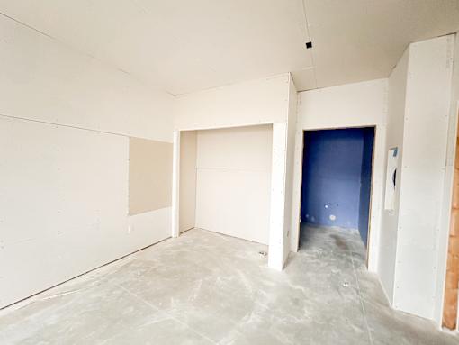 Construction Bedroom
